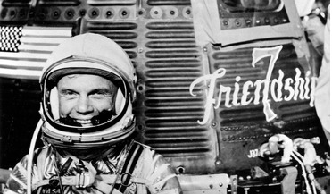Discovery space shuttle, Friendship 7, John Glenn, Mercury 7, Oldest person in space