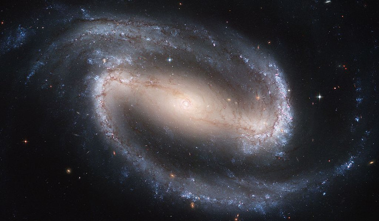 A barred spiral galaxy. Image: Wikipedia