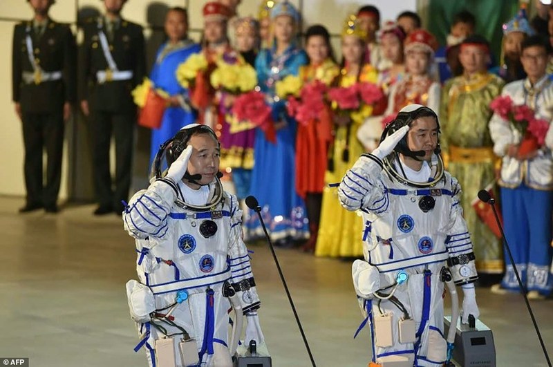 Chinese-astronauts.jpg