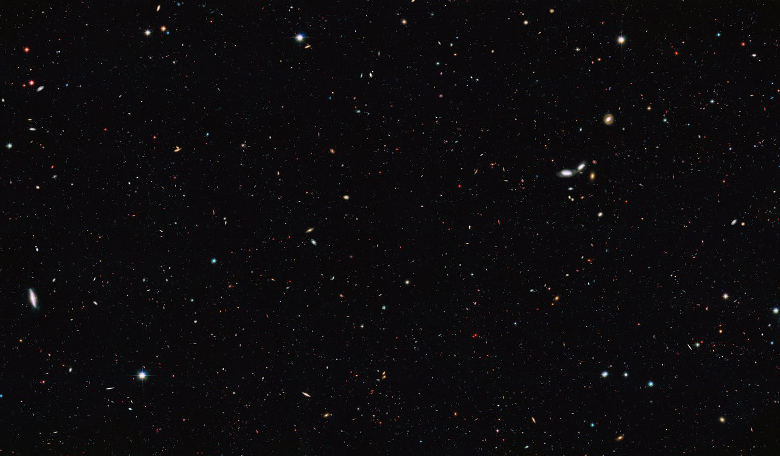 The image was taken by the NASA/ESA Hubble Space Telescope and covers a portion of the southern field of the Great Observatories Origins Deep Survey (GOODS). Image: NASA, ESA/Hubble