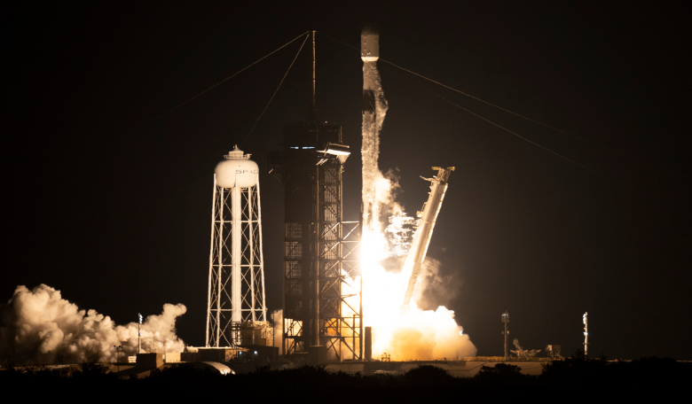A SpaceX Falcon 9 rocket launches with NASA’s Imaging X-ray Polarimetry Explorer (IXPE) spacecraft onboard from Launch Complex 39A, Thursday, 9 December, 2021, at NASA’s Kennedy Space Center in Florida. Image: NASA/Joel Kowsky