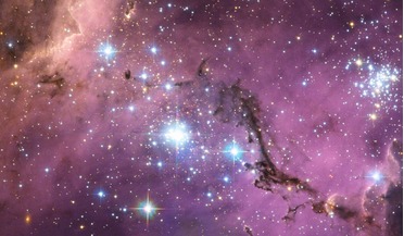Cepheid variable stars, Expanding Universe, Hubble Space Telescope, Large Magellanic Cloud, speed of light