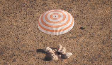 Yusaku Maezawa, his assistant Yozo Hirano and Russian cosmonaut Alexander Misurkin parachuted onto Kazakhstan's steppe at approximately 03:13 GMT 20 December, after spending 12 days on board the ISS. 