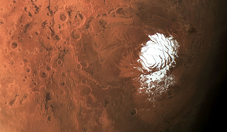 A patchwork of salty lakes lies beneath Mars’s south pole says a new study published today in Nature Astronomy. Image: ESA/DLR/FU BERLIN/CC BY-SA