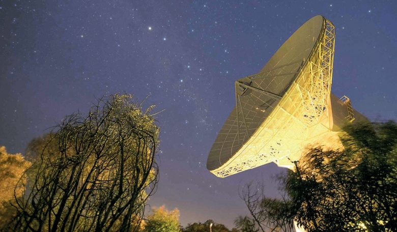 The 35 m diameter dish antenna of ESA’s deepspace tracking station at New Norcia, Australia.