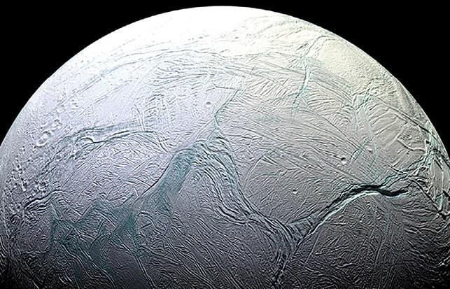 Saturn's moon, Enceladus, could have global ocean currents like those found on Earth, a new study says. Image: NASA