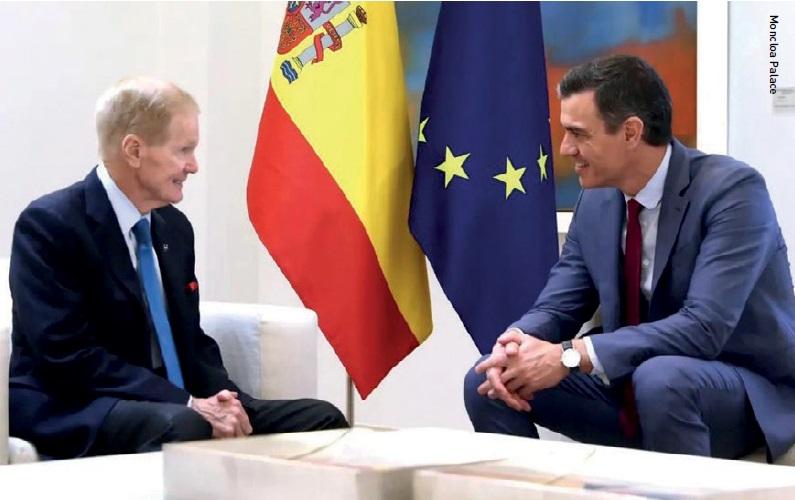 El administrador de la NASA, Bill Nelson, se reunió con el presidente español, Pedro Sánchez, el 20 de mayo 23